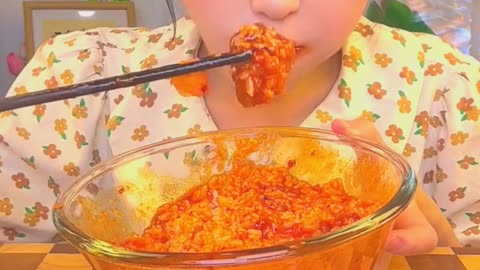 asmr Chinese food eating 😋 || #asmr #food #trending #likeforlikes #viral #chinese #eating #shorts