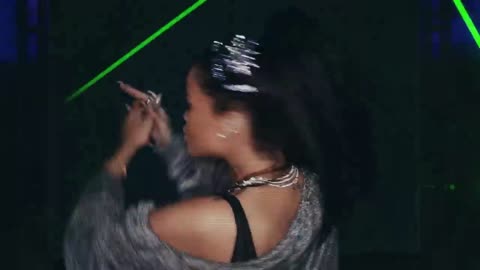 Calvin Harris feat Rihanna - This Is What You Came For (Official Music Video)