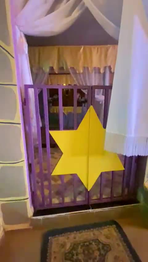 Dentro do Templo de Taguatinga do Vale do Amanhecer 8