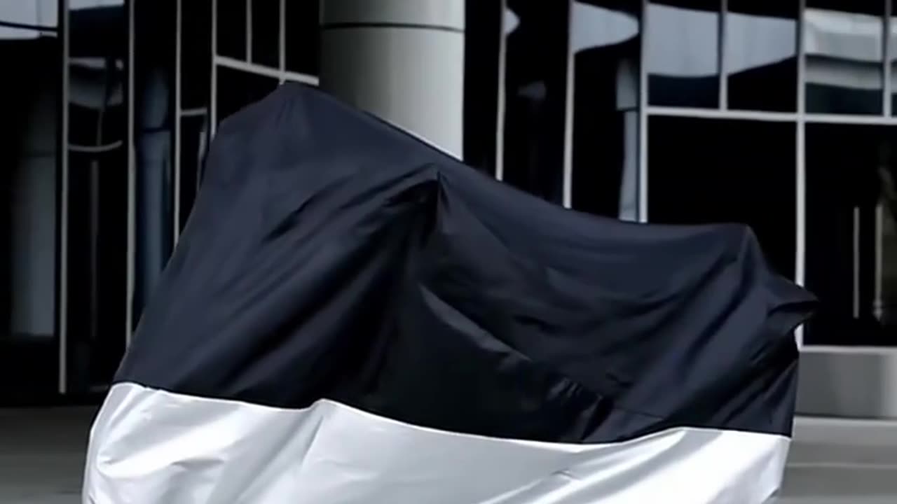 Motorcycle Cover with Waterproof and Secure Fastening Features