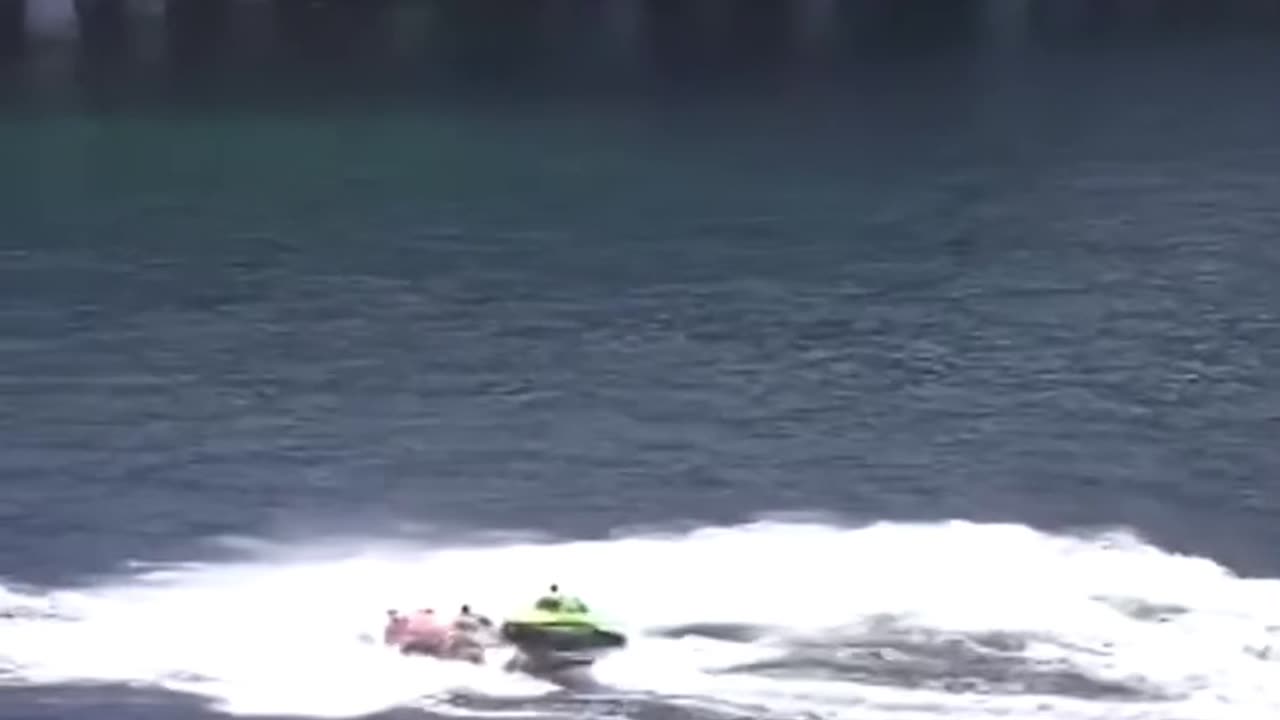 Powerboats pulots escape unharmed after crashing in monaco