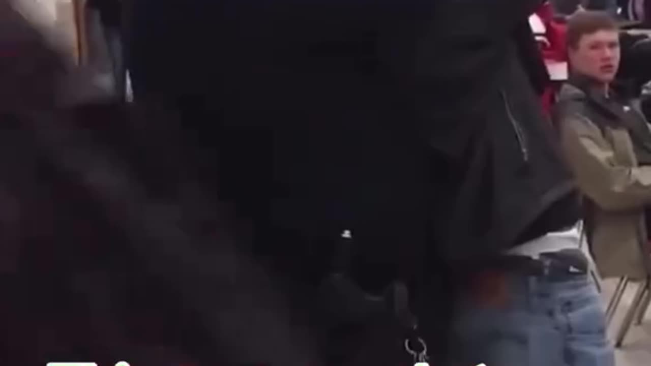 Next time you see this dont be like these students