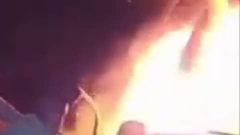 HERO OFFICERS Smash Windows & Pull Trapped Driver From a Burning Car - California