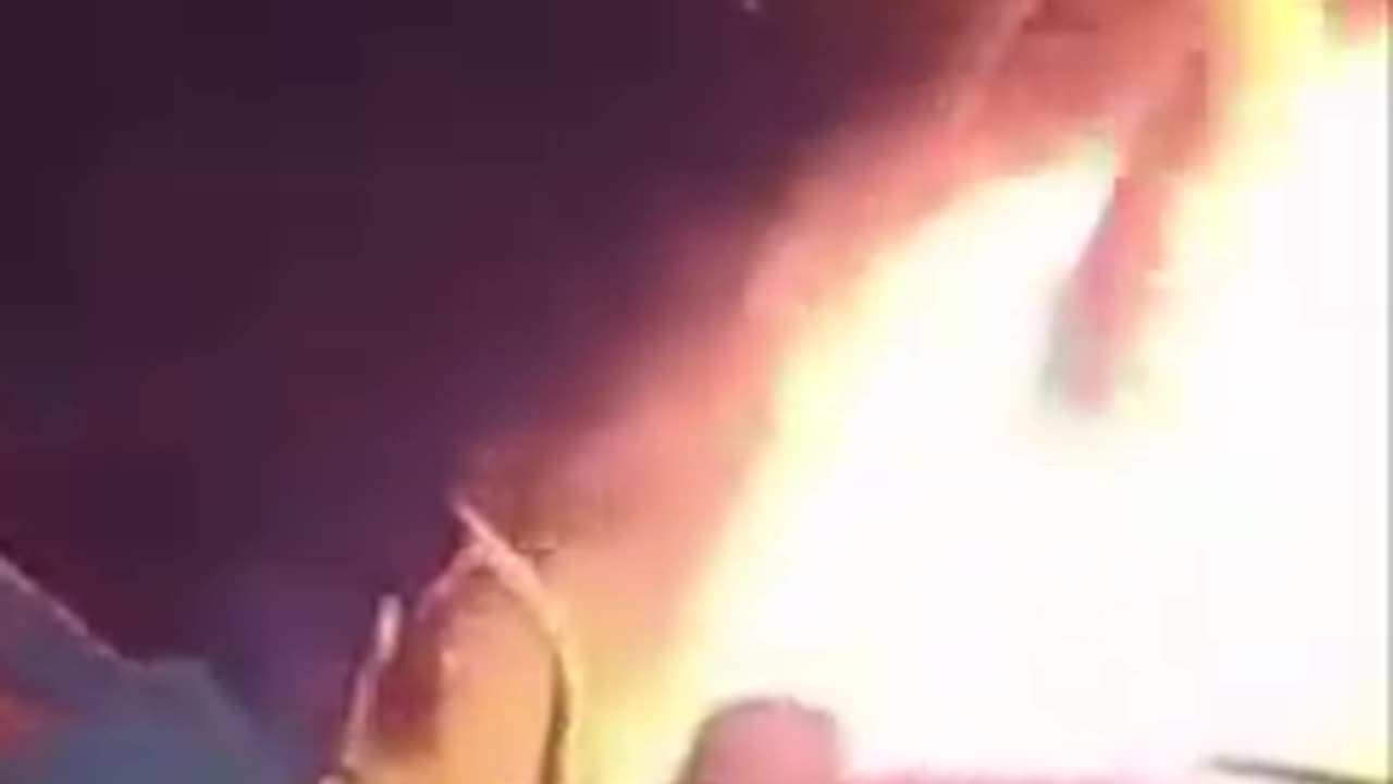 HERO OFFICERS Smash Windows & Pull Trapped Driver From a Burning Car - California