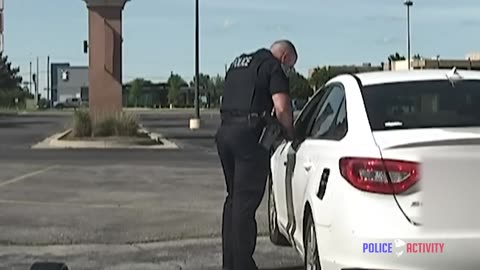 Man Pepper Sprays Then Stabs Edmond Officer During a Traffic Stop