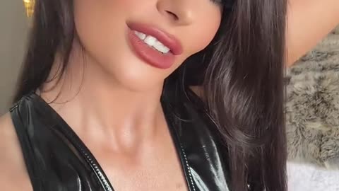 Do you like a milf in latex