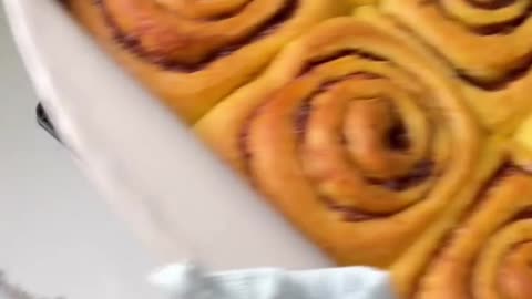 Carrot cake cinnamon rolls