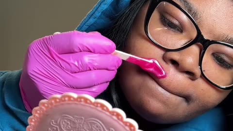 Self Upper Lip Waxing Using Tickled Pink by @brianalatricee | Sexy Smooth Wax Review