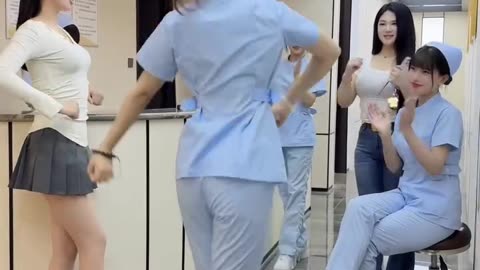 long legged girls who can dance