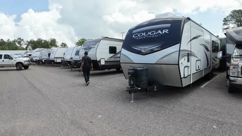 RV Hunting at Camping World! 🚐🔥 Travel Trailers & Camping Gear Deals!