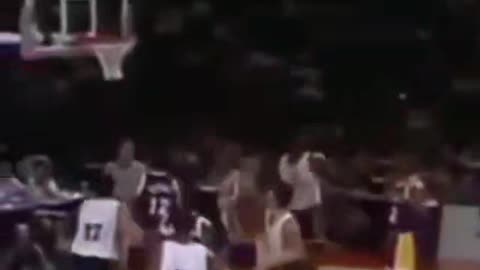 JORDI VILLACAMPA VS LAKERS