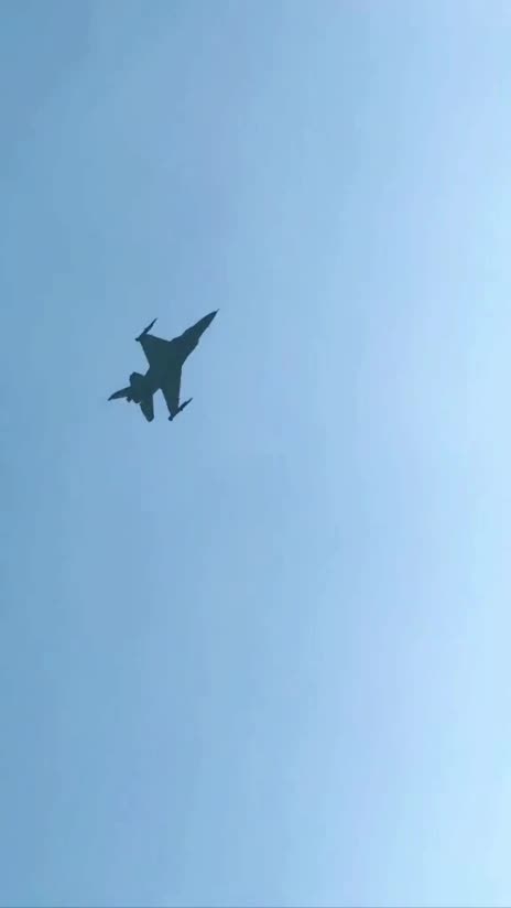 Ukrainian F16 Pilot is On Another Level
