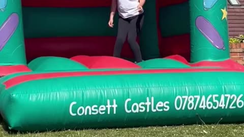 How to make money renting bounce houses