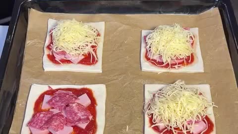 I make this pizza🍕 when I'm too lazy to wait for delivery.