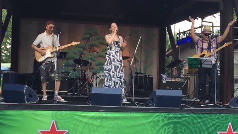 井手麻理子さん “THERE MUST BE AN ANGEL(PLAYING WITH MY HEART)” (1080p_30fps_H264-128kbit_AAC)