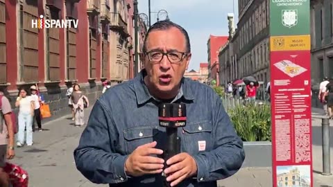 Los padres de los 43 normalistas desaparecidos se reúnen con Sheinbaum