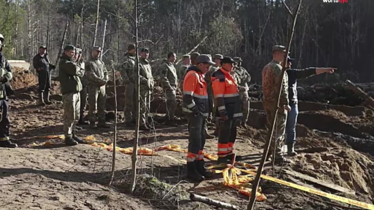 US Military Deploys Cranes to Retrieve Sunken Armored Vehicle in Lithuania - WorldEye