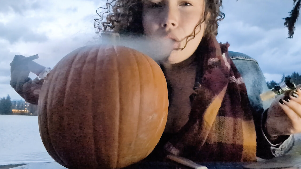 Boo! How To Make A Bong-O'-Lantern