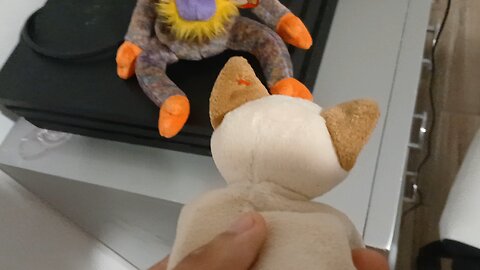 Bananas steals from a Candy Shop / Grounded