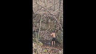 Cold Water Bath At Anastasia Reader Meetup 찬물 목욕, 아나스타시야 모임에서