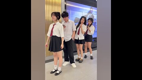 Girl use New Trick to attractive Boy