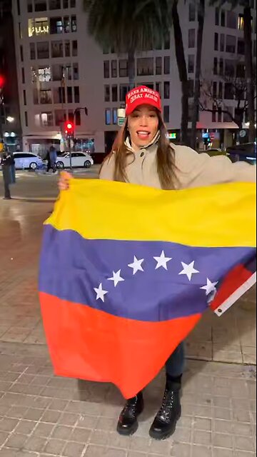 🇻🇪EPIC! Venezuelans doing the Trump YMCA dance, even wearing MAGA hats while doing it 🤣