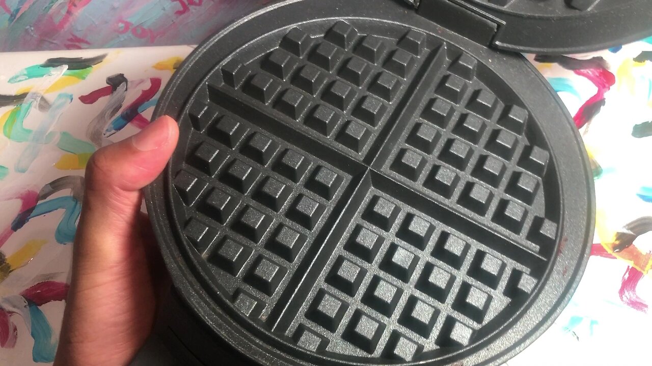 Cuisinart Classic Round WAFFLE HOUSE STYLE Maker REVIEW