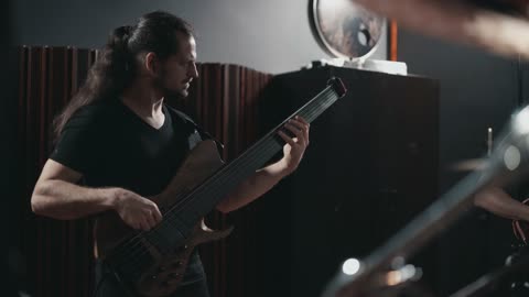 VIPASSI - Labyrinthine Hex (Official Studio Playthrough)