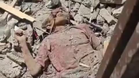 Video from inside the cafeteria that was bombed 💔😢 (Graphic warning)