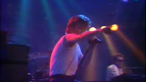 Daryl Hall & John Oates - Maneater = Live