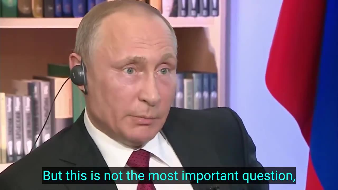 "Men in dark suits" rule the US - Vladimir Putin on US Deep State