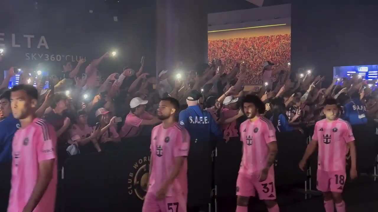 Messi MANIA. Everyone came to see the living legend. PSG vs Inter Miami 4-0. Club World Cup 2025