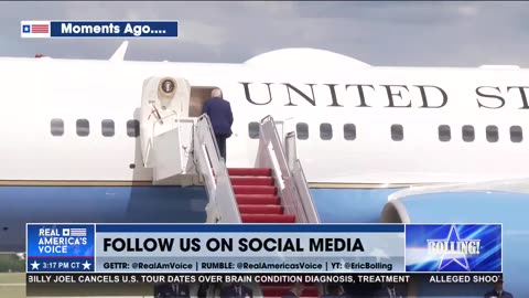 PRESIDENT TRUMP BOARDS AIR FORCE ONE
