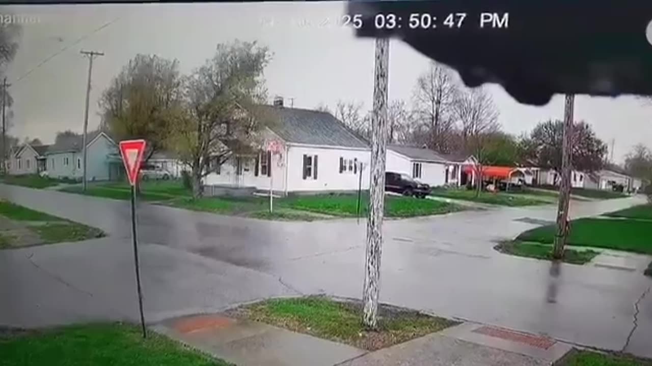 Ring cam footage catches MOMENT tornado RIPS roofs off the top of homes