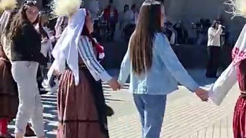 ЧЕСТИТА ЦВЕТНИЦА!…