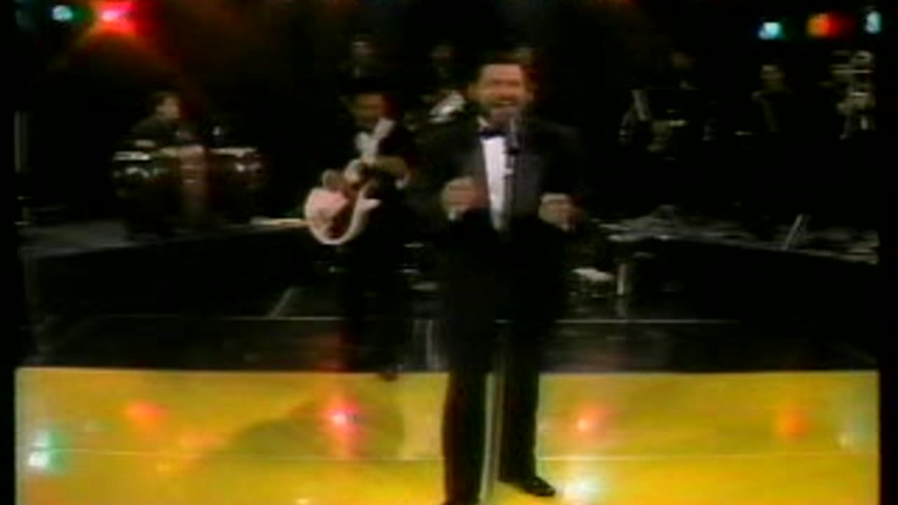 Bobby Valentin - Tirandote Flores