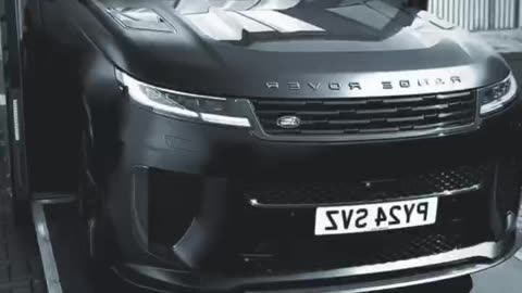 Action-Packed Unloading of a Land Rover | Enclosed Car Shipping