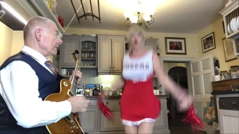 20230611 Toyah & Robert's Sunday Lunch Revisited - Rebel Yell [NTrM4kJj3kY]