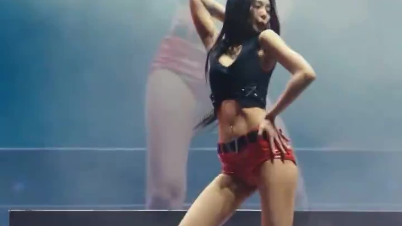 Blackpink Jennie Coachella 2025