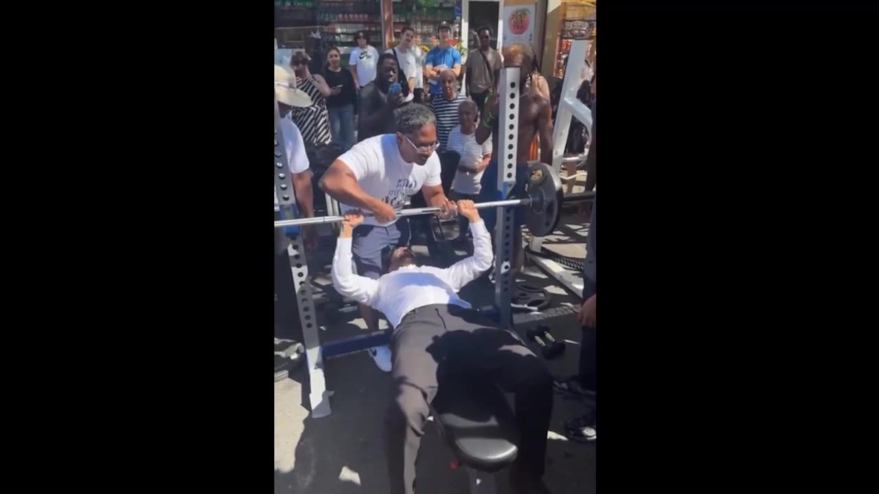 Zohran Mamdani Struggles: Needs Spotter for 135 lbs at the Gym