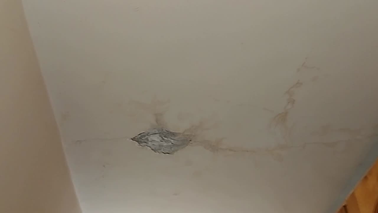 НОВ СТАР ТЕЧ - БЕТОНЪТ НА ПЛОЧИТЕ В АПАРТАМЕНТА НИ ВЕЧЕ СЕ РАЗПАДА! 16-ти Декември 2025г