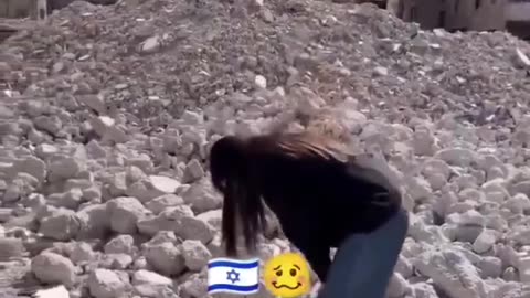 Israeli Girl Goes into its home that destroyed by Iran