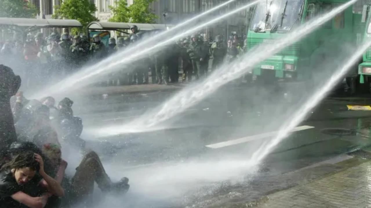 “Don’t Get My Phone Wet”