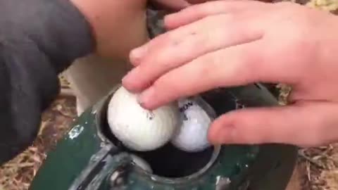 Golf ball cleaner
