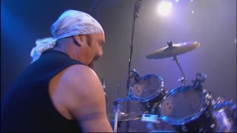 Somethings Been Making Me Blue...Lay Back in the Arms of Someone - Smokie (live)