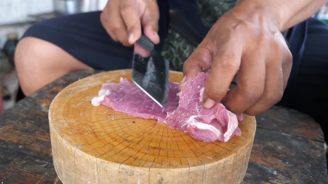 Hey CANADA 🇨🇦🇨🇦 check out extreme Dried pork 😍😍