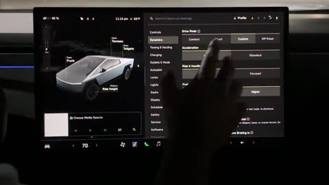TESLA CYBERTRUCK FULL NIGHT TIME REVIEW