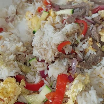 Get Your Wok On! Beef Fried Rice! 🔥🥩🍚🌶️🧅🥕🍳