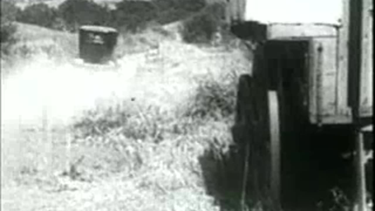 Charlie Chaplin – Triple Trouble (1918) | Silent Comedy Short | Public Domain