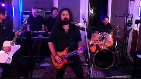 Sing it Live - Rebel Yell Live Band Performance (Billy Idol) Sing it Live